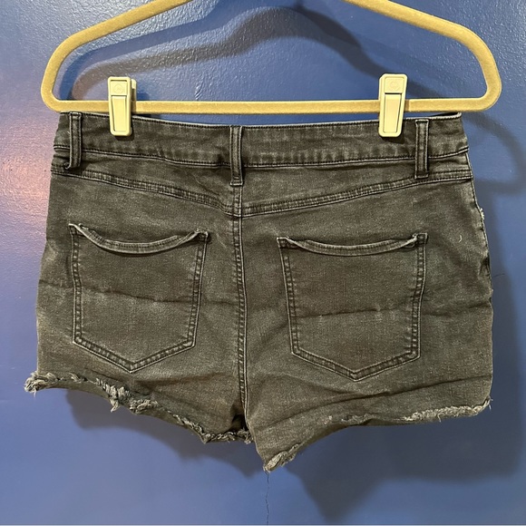 Rewash High Rise Black Denim Jean Shorts 13/31 - Picture 4 of 6